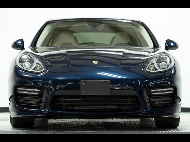 2016 Porsche Panamera GTS