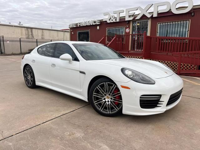 2016 Porsche Panamera GTS