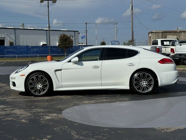 2016 Porsche Panamera S