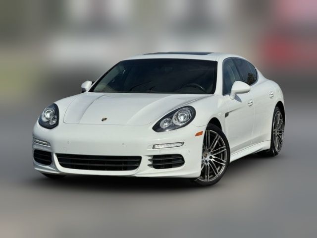 2016 Porsche Panamera S