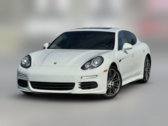 2016 Porsche Panamera S