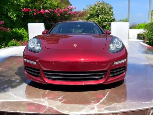 2016 Porsche Panamera S