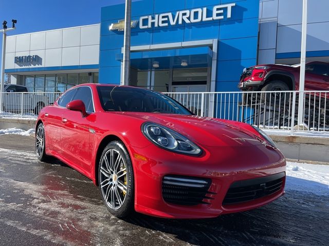 2016 Porsche Panamera Turbo