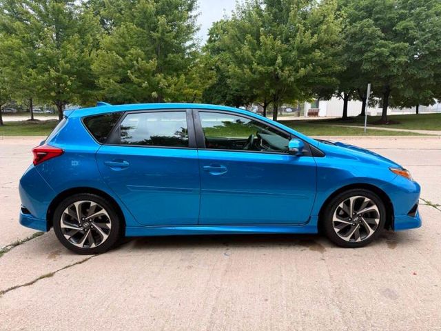 2016 Scion iM Base