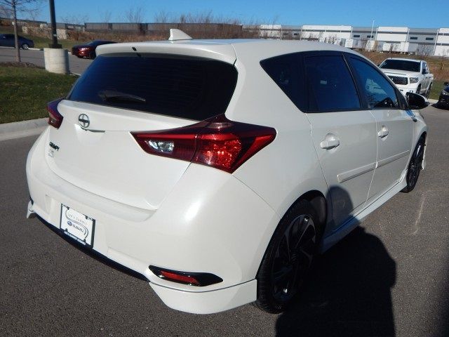 2016 Scion iM Base