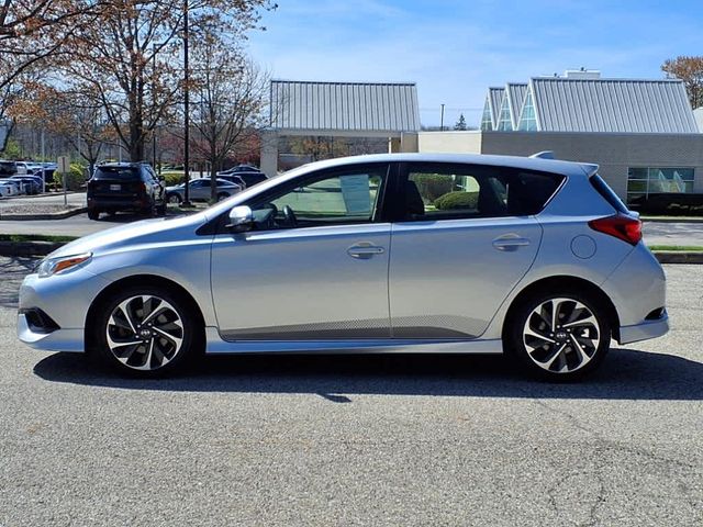 2016 Scion iM Base
