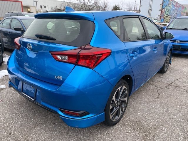 2016 Scion iM Base