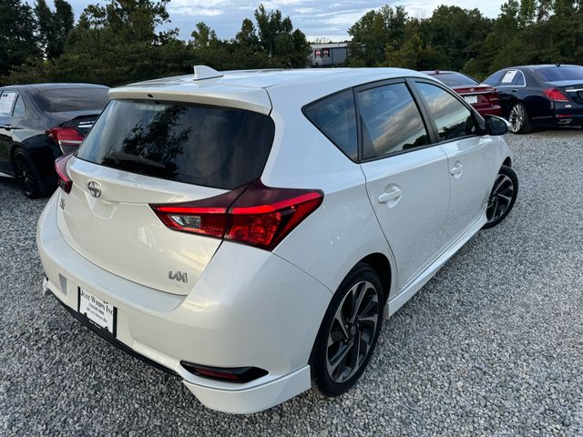 2016 Scion iM Base