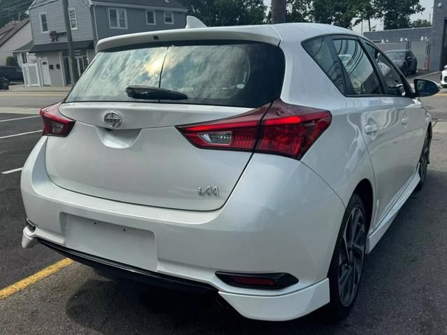 2016 Scion iM 