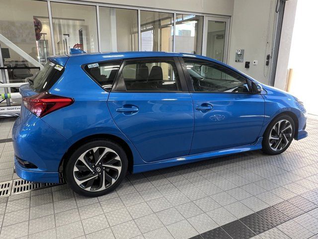 2016 Scion iM Base