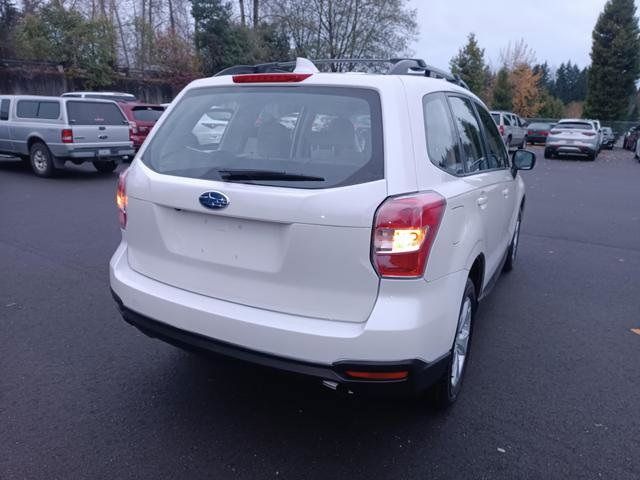 2016 Subaru Forester 2.5i