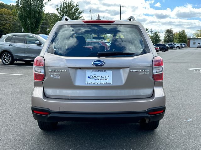 2016 Subaru Forester 2.5i