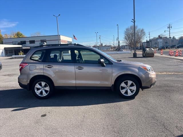 2016 Subaru Forester 2.5i