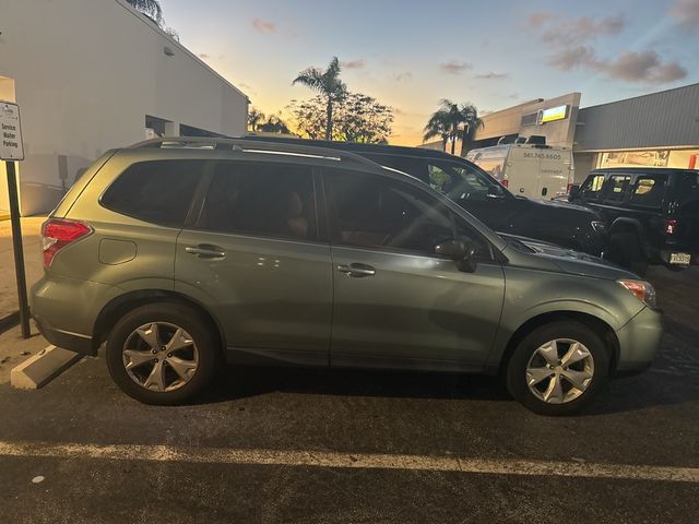 2016 Subaru Forester 2.5i