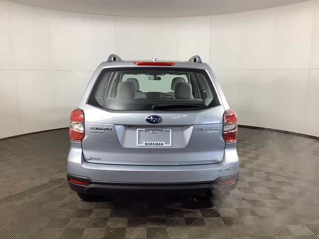 2016 Subaru Forester 2.5i