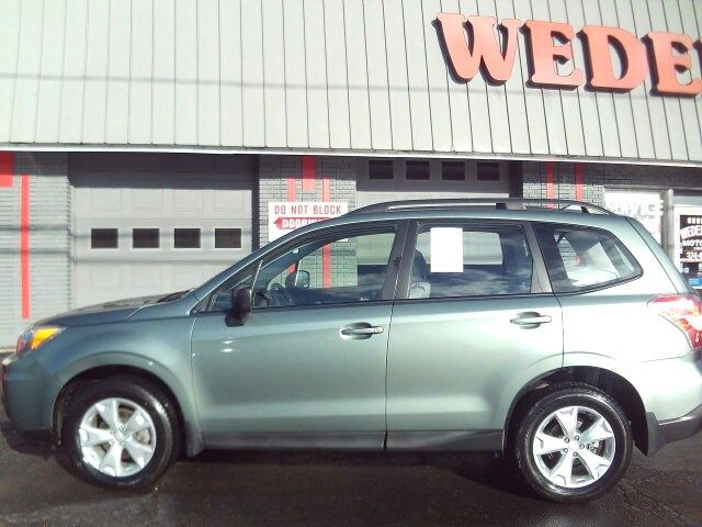 2016 Subaru Forester 2.5i