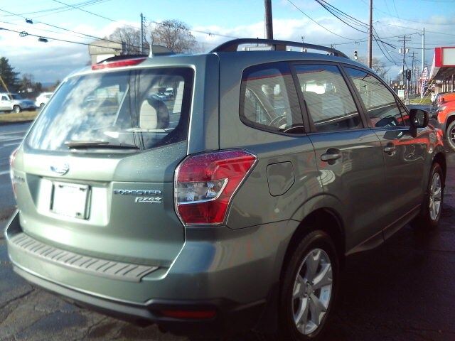 2016 Subaru Forester 2.5i