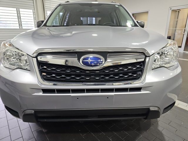 2016 Subaru Forester 2.5i