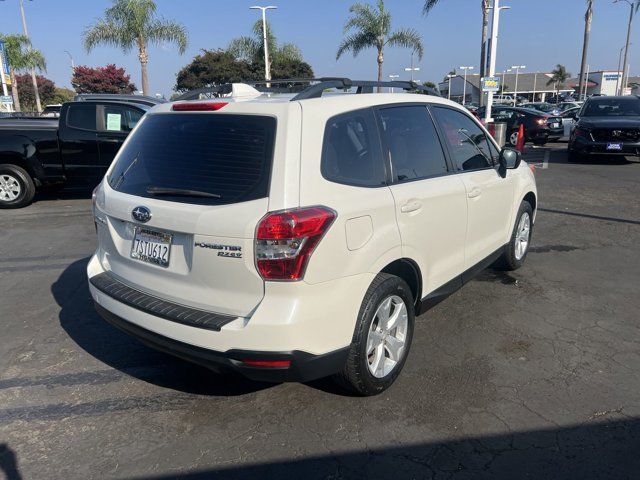 2016 Subaru Forester 2.5i