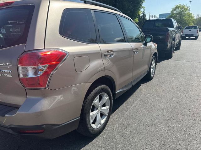 2016 Subaru Forester 2.5i