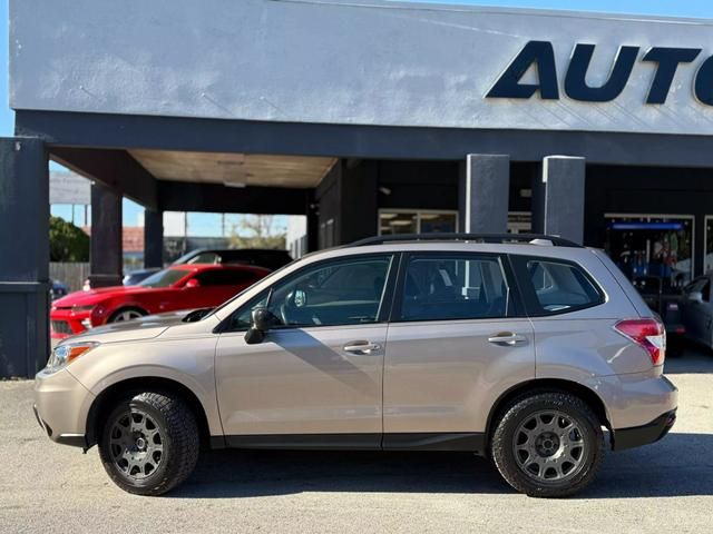 2016 Subaru Forester 2.5i