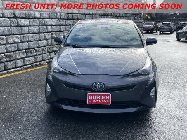 2016 Toyota Prius Three Touring