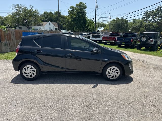 2016 Toyota Prius c 