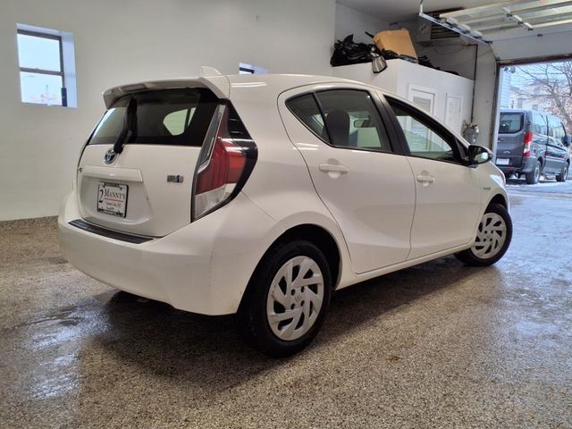 2016 Toyota Prius c One