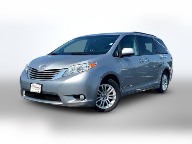 2016 Toyota Sienna XLE