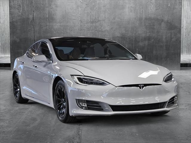 2016 Tesla Model S 70D