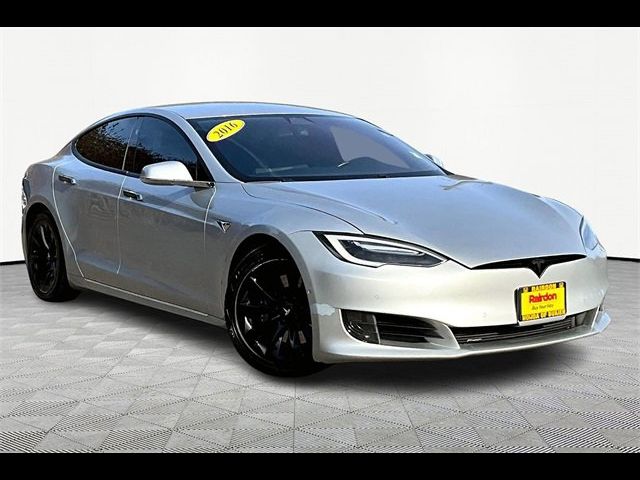 2016 Tesla Model S 70D