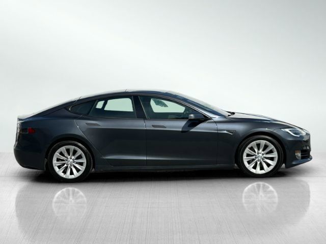 2016 Tesla Model S 90D