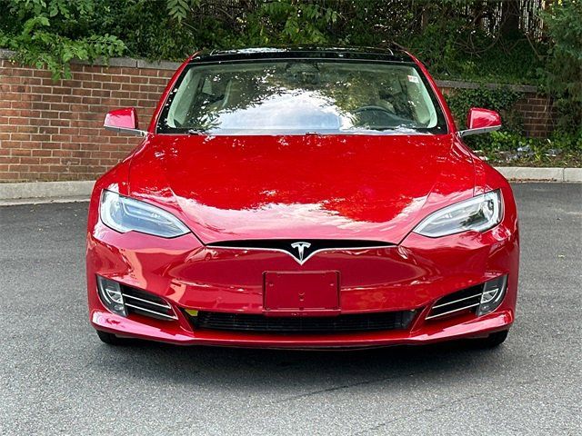 2016 Tesla Model S 90D