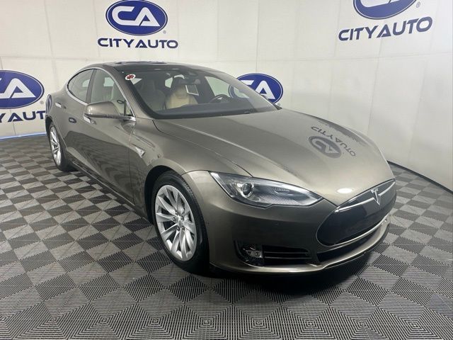 2016 Tesla Model S 70D