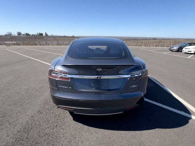 2016 Tesla Model S P90D