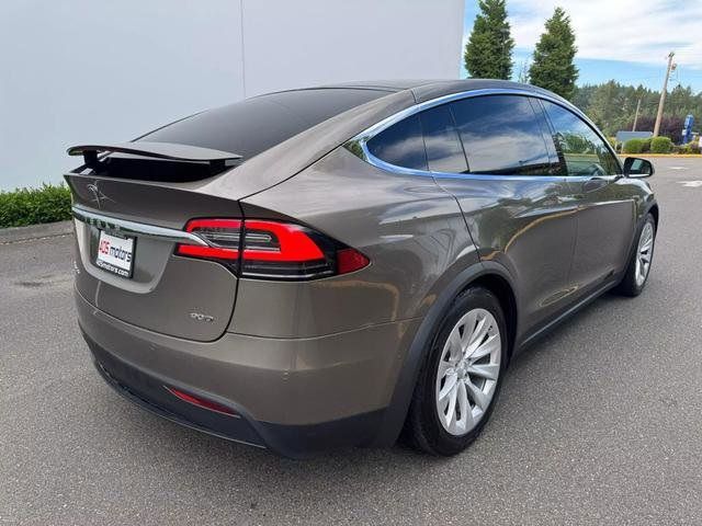 2016 Tesla Model X 90D