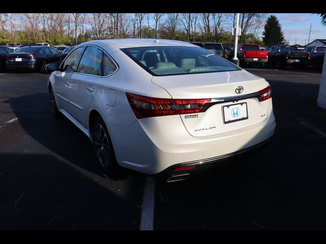 2016 Toyota Avalon XLE