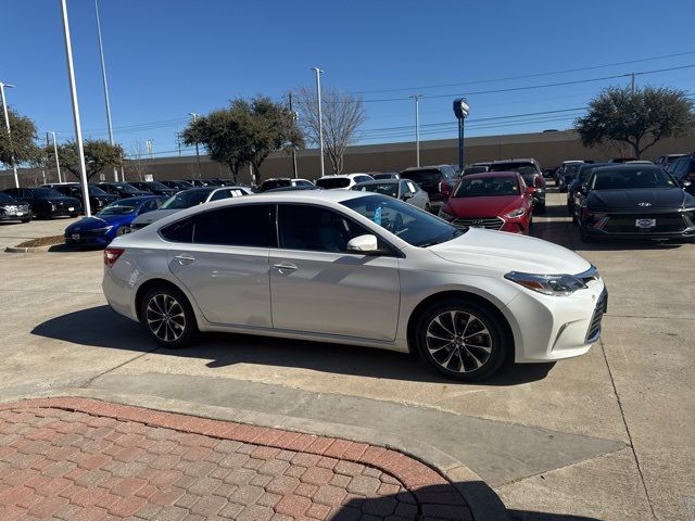 2016 Toyota Avalon XLE