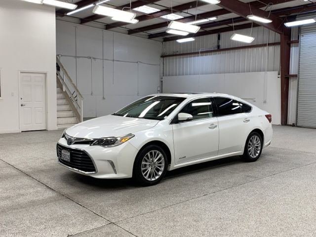 2016 Toyota Avalon Hybrid 