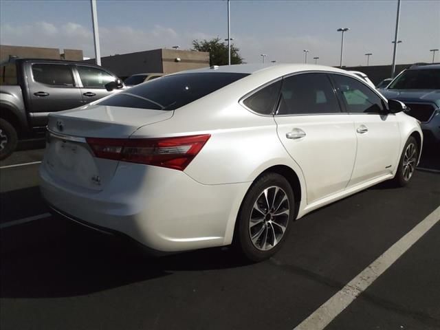 2016 Toyota Avalon Hybrid XLE Plus