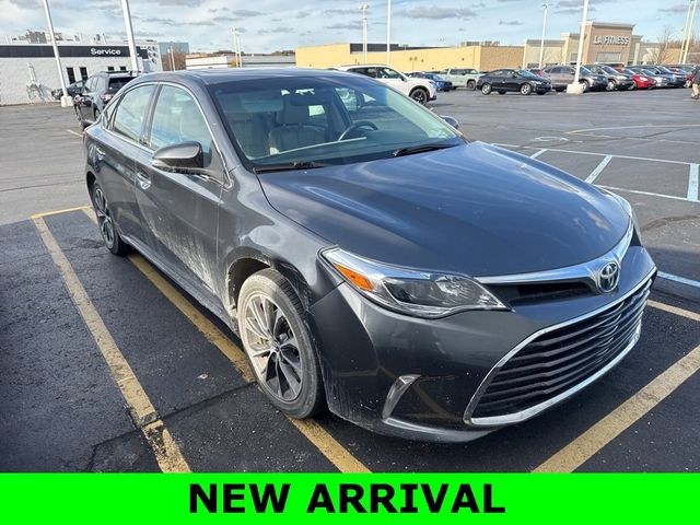 2016 Toyota Avalon Hybrid XLE Premium