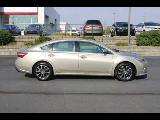 2016 Toyota Avalon Hybrid XLE Premium