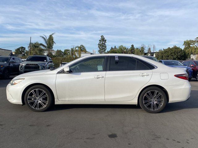 2016 Toyota Camry SE