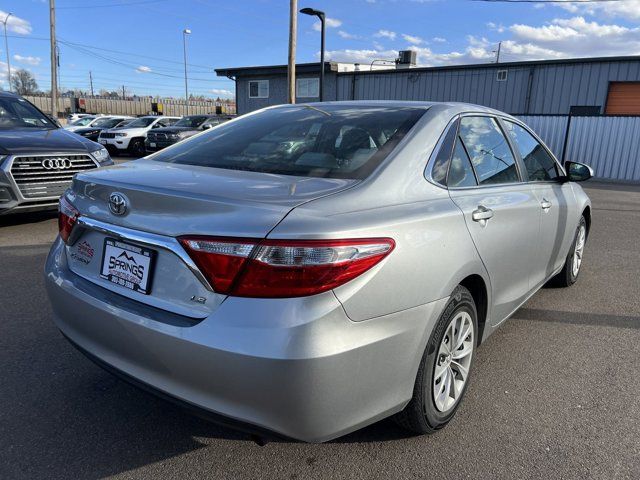 2016 Toyota Camry 