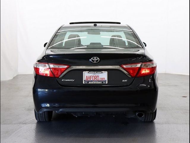 2016 Toyota Camry SE