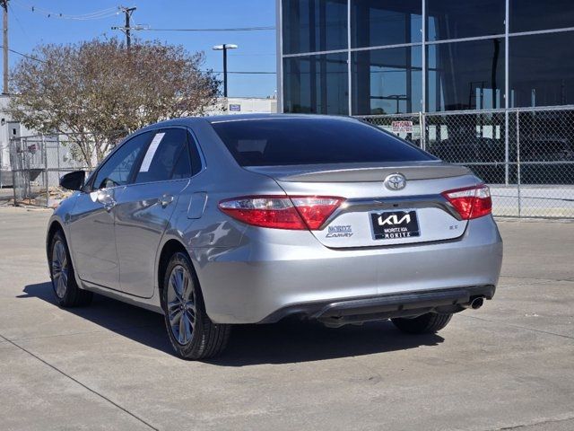 2016 Toyota Camry SE