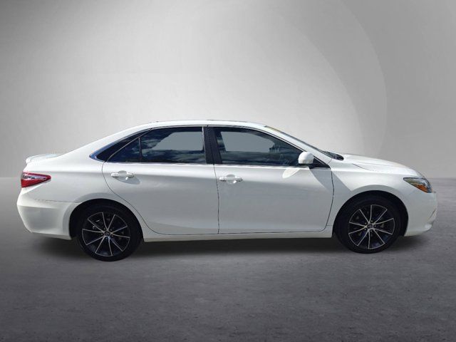 2016 Toyota Camry XSE