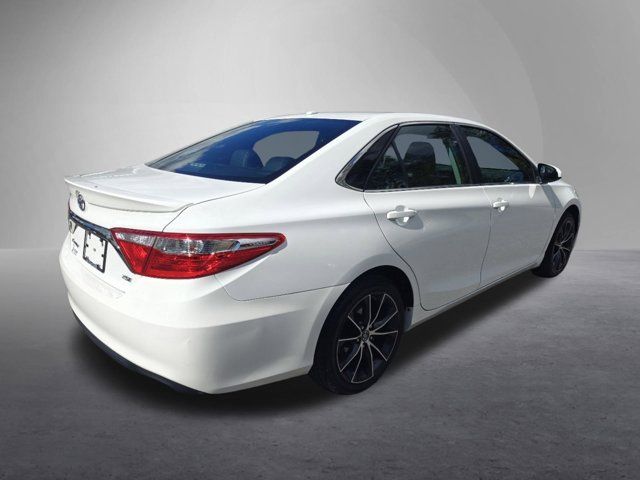 2016 Toyota Camry XSE