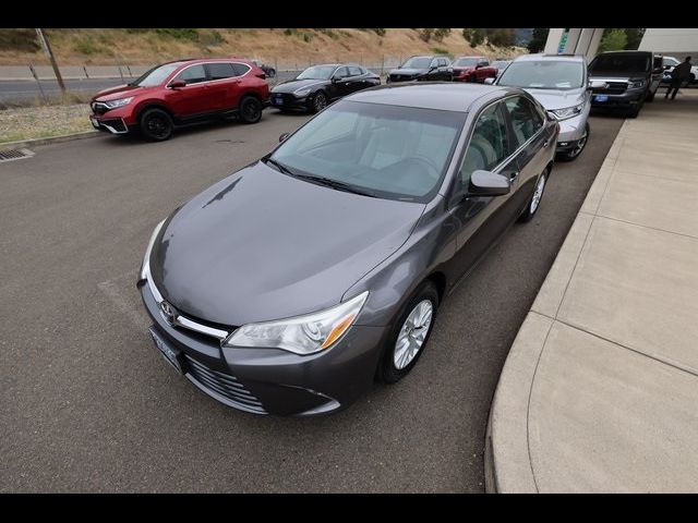2016 Toyota Camry LE