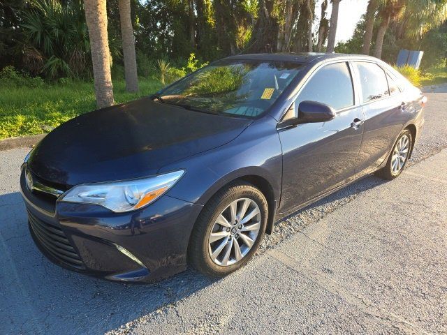 2016 Toyota Camry XLE